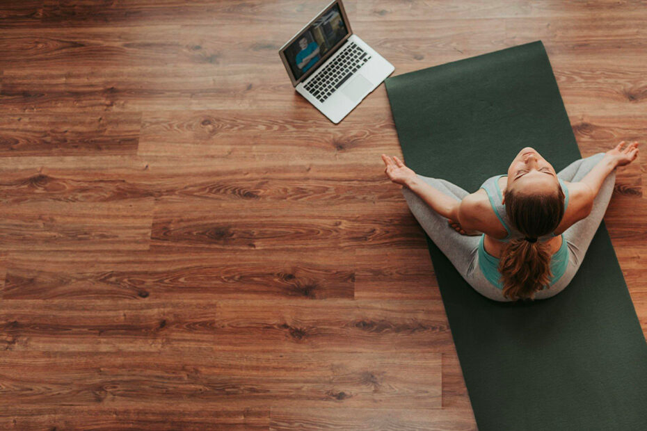 crea-il-tuo-angolo-yoga-in-casa-tutto-per-lo-zen